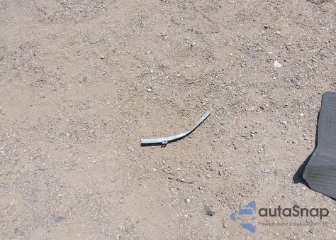 2022 Toyota Corolla Xse z USA, uszkodzony, nr VIN JTNA4MBE9N3174773